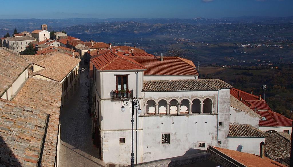 Palazzo Ruggiero Bed & Breakfast Montefusco Exterior photo