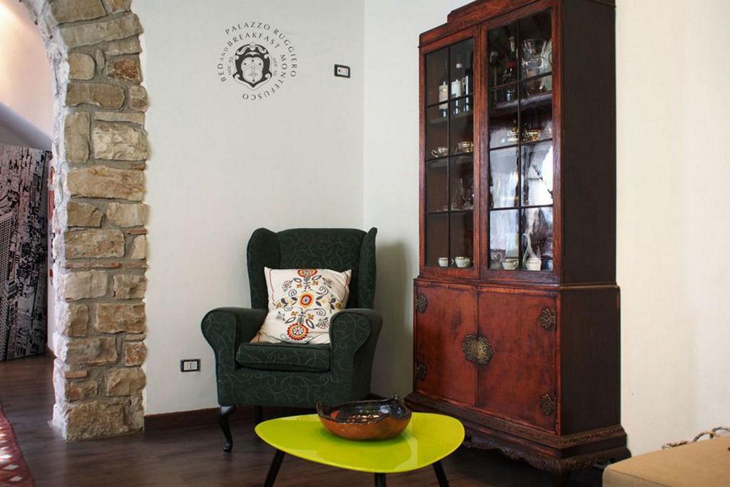 Palazzo Ruggiero Bed & Breakfast Montefusco Exterior photo